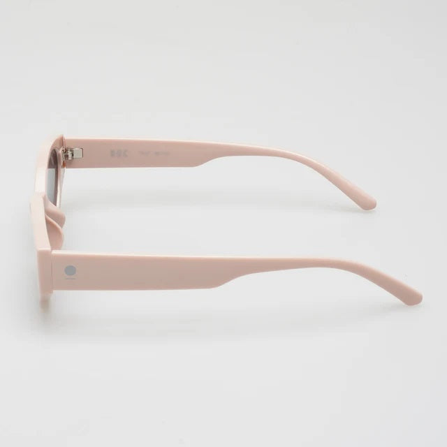 Roc Eyewear Trait Sunglasses [COLOUR:Orchid pink smoke]